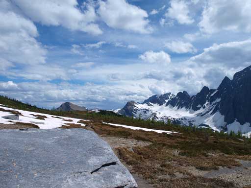 Hiking back down the Numa Pass Trail
