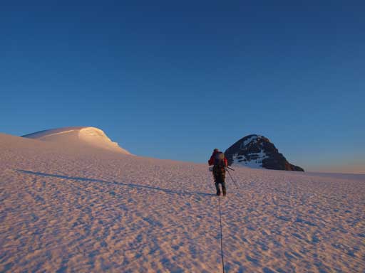 Shaun leading towards the distant Brazeau/Valad col