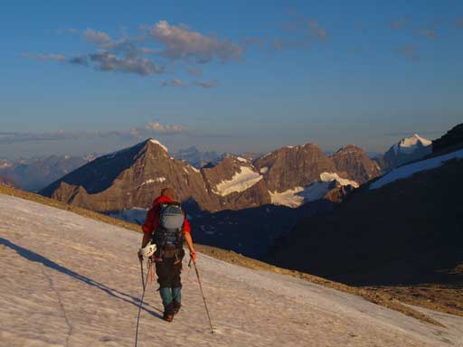Shaun almost at Brazeau/Valad col