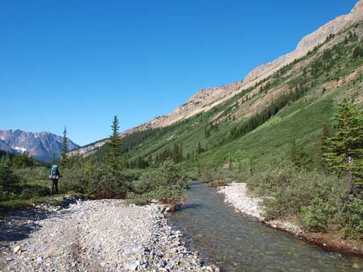 Back down to the meadow field, the hanging valley