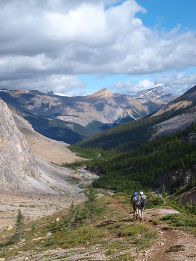 Looking ahead to the massive elevation loss. Conical Peak ahead