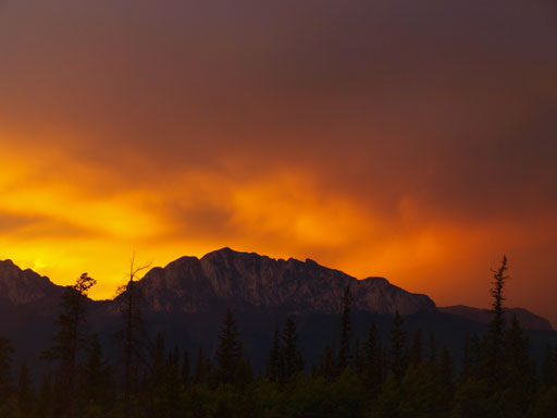 Glow over Mount Yamuska