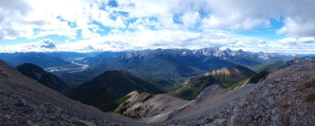 Panorama of Bosche Range side. I bet this valley gets very little traffic!