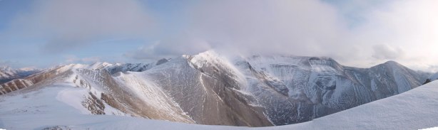 Panorama of the upper mountain of Wapiti. 