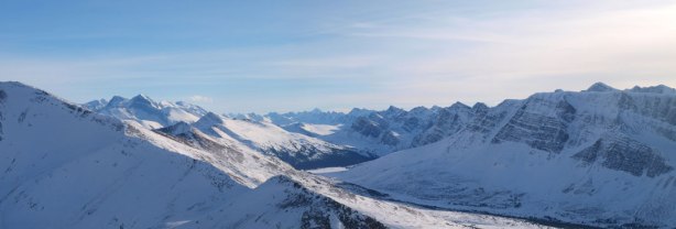 Charlton/Unwin on the far left. Most of the other peaks are unnamed