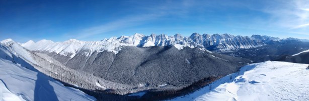 Panorama of the other side. This valley is between the long ridges of Lawson and Kent