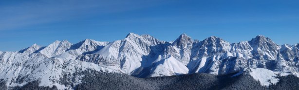 Panorama of Opal Range: Denny, Potts, Evan-Thomas, Packenham, Hood, Brock