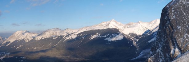 Part of the "Big Traverse". You can see Wasootch, Kananaskis and Old Baldy.
