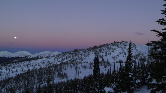 Another photo showing the moonset