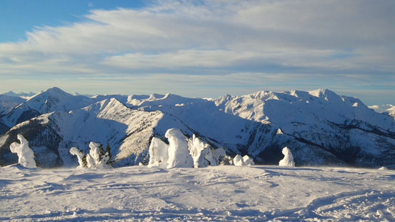Peaks south of Allan Creek