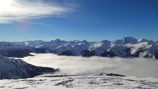 Valley inversion, with Selkirks behind