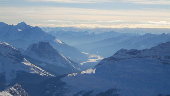 Great view of Kicking Horse Valley. I guess Balfour is visible from Highway 1 if you look for it.