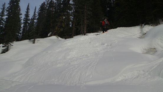 Awkward spot for skiing...