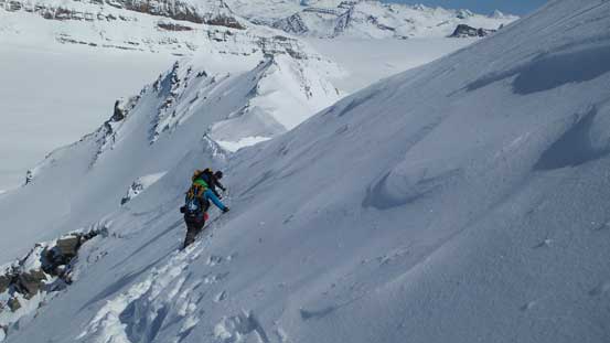 Gigantic cornices on the other side