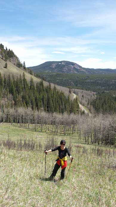 Hiking up the grassy slope. Not the greatest place to be in a hot afternoon...