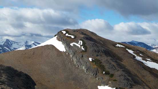 Zoom-in of the summit block.