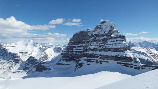 This unnamed peak between Cirrus and Coleman looks very difficult