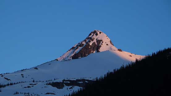 Alpenglow on Balu Peak
