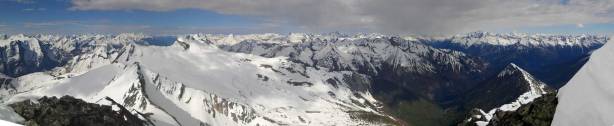 Partial summit panorama. Click to view large size.