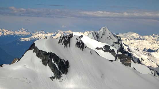 Despite the name suggests, Ursus Major Mountain (foreground) is lower in elevation than Ursus Minor.