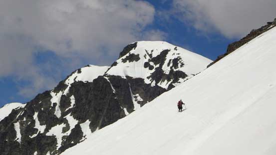 Crossing a big slope on the way traversing to the "correct" side