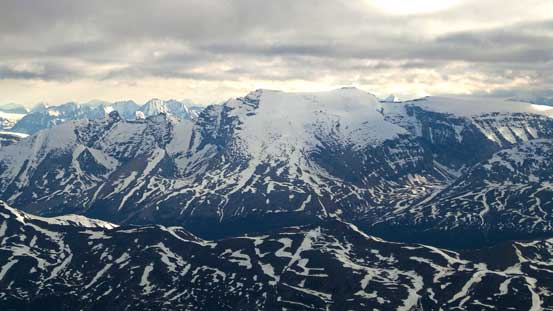 Poboktan Mountain. It looks very similar to Sunwapta. 