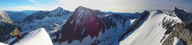 Partial summit panorama. Click to view large size.