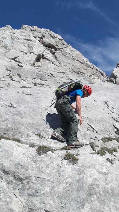 Further down we got off-route briefly and had to down climb some hard stuffs