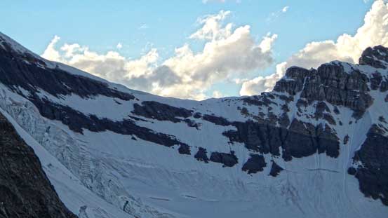 Zooming-in view of Victoria/Collier col. You could easily see where the thin spots are