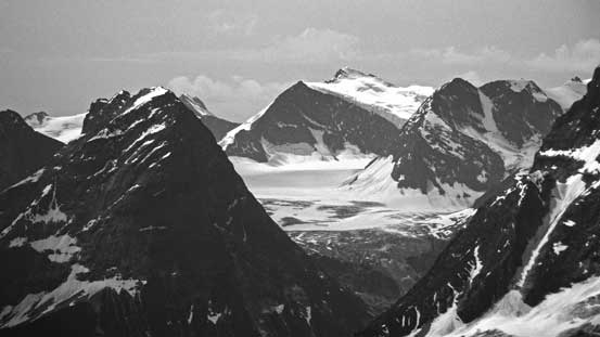 A zoomed-in view of Deville Neve and Mt. Wheeler