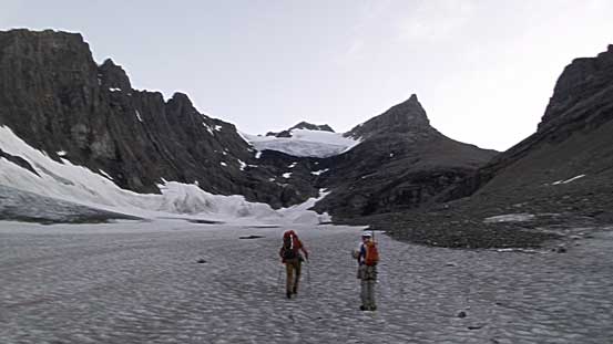Hiking up the lower south glacier in the morning. King George straight ahead.