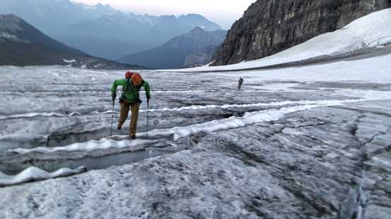 Negotiating the maze of crevasses