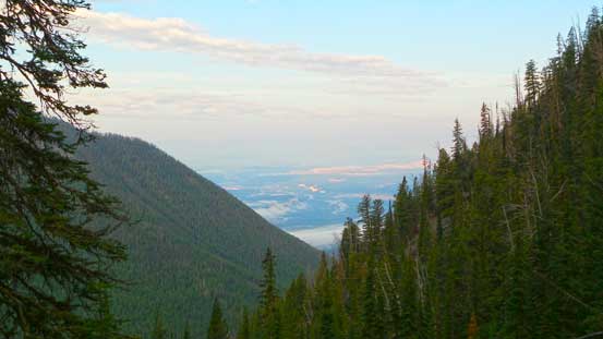 After gaining steeply up the forecast for a while, we could see the Columbia Valley down below