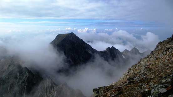 Another unnamed peak just to the south of Fisher