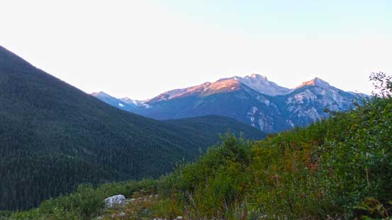 Morning view of Overlander and Klapperhorn
