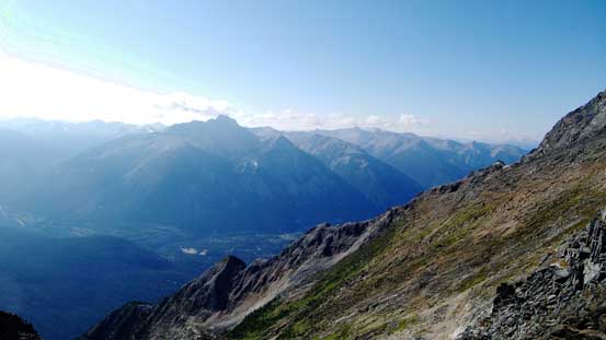 View towards Overlander Mountain