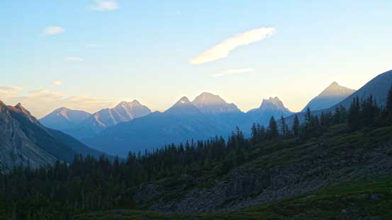 Morning colours on the familiar Kananaskis peaks - Galatea et al.
