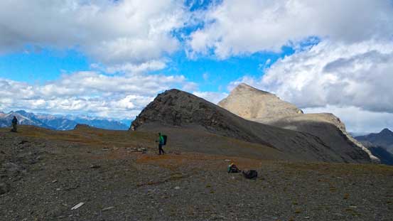 Arriving at the col, looking towards Folk