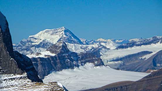 Mt. Clemenceau is huge!!