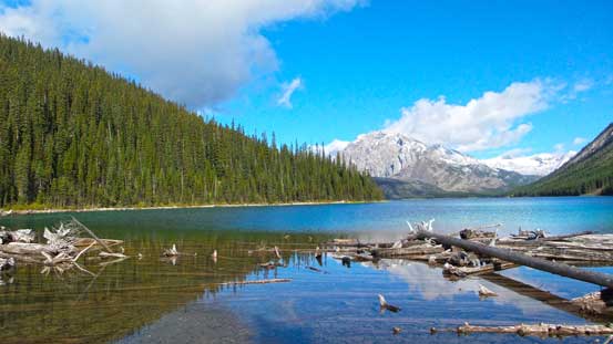 Arrived at the first Connor Lake. It's a huge one - bigger than Lake Louise and takes about 1 hour to contour around on the left side, even with an excellent trail.