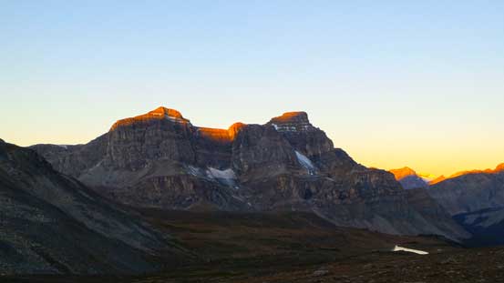 And, alpenglow on Noseeum Mountain
