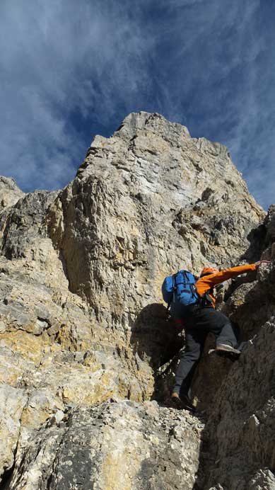 Raff took over the lead after this chimney. This is the typical terrain.