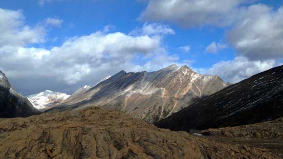 Another unnamed peak. This is looking further towards the front range