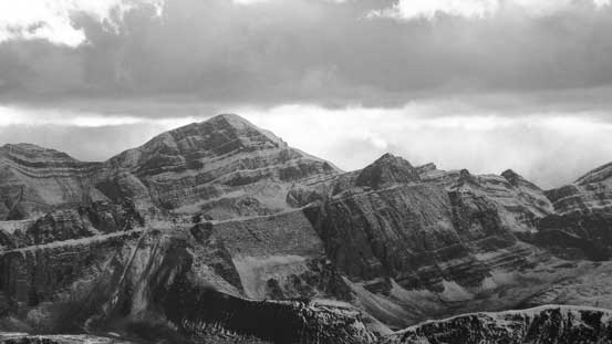 The back side of Sunwapta Peak surely looks more impressive!