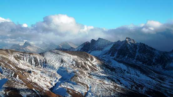 Afternoon Peak is wrongly labelled on the map. It's the high peak right of center.