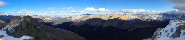 One last panorama from the summit before descending.