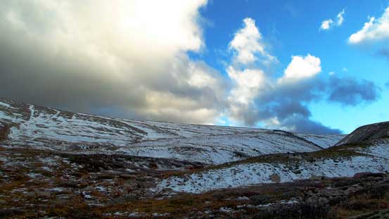 We didn't need to search around. Anywhere by that meadow was a prime bivy spot