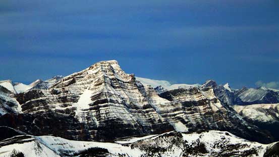 This peak doesn't have a name. Behind it you can just spot the outline of Catacombs Mountain