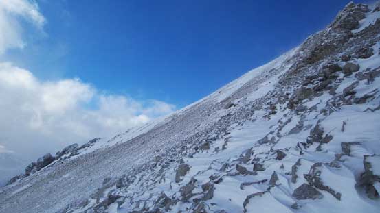 Back to the ridge, immediately we had to detour climber's left.
