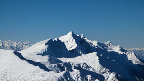 Bigger peaks in the northern Monashees. I think it's near "Mt. Charlotte"